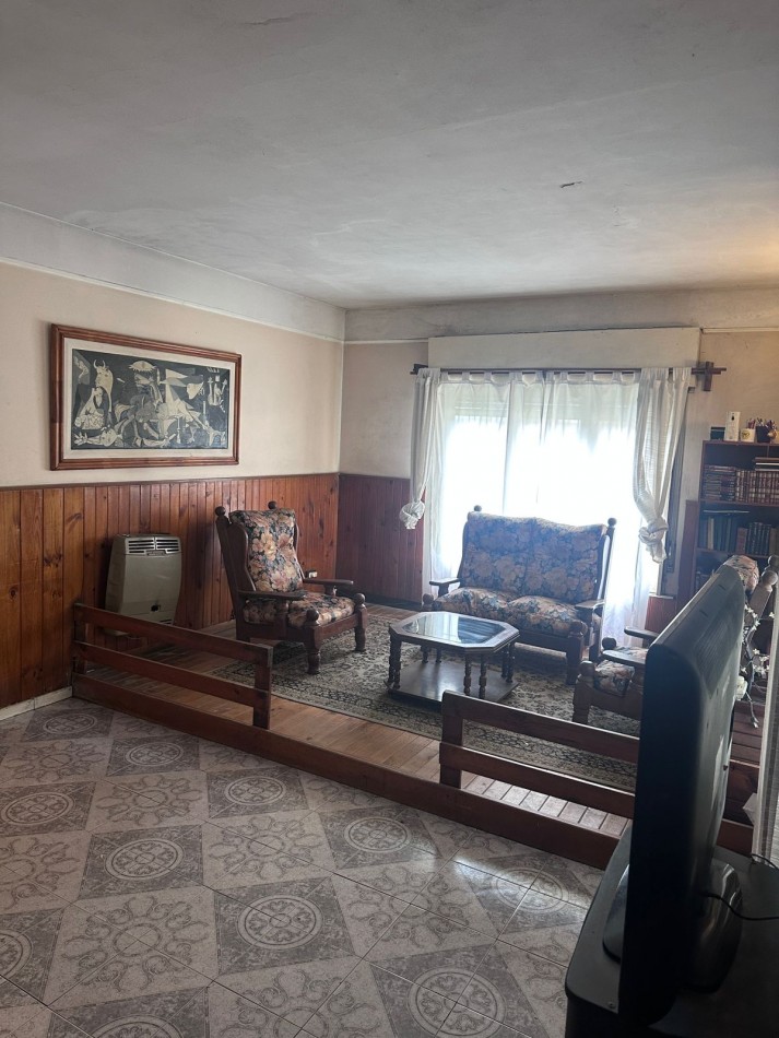 CASA EN QUILMES OESTE !!! SOLO PARA ENTENDIDOS...